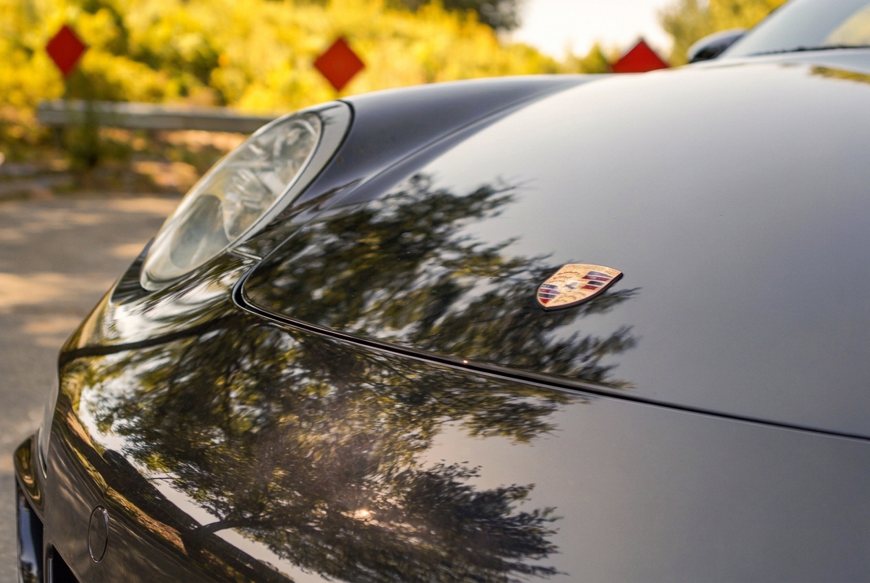 Used 2005 Porsche 911 Carrera RWD image 12