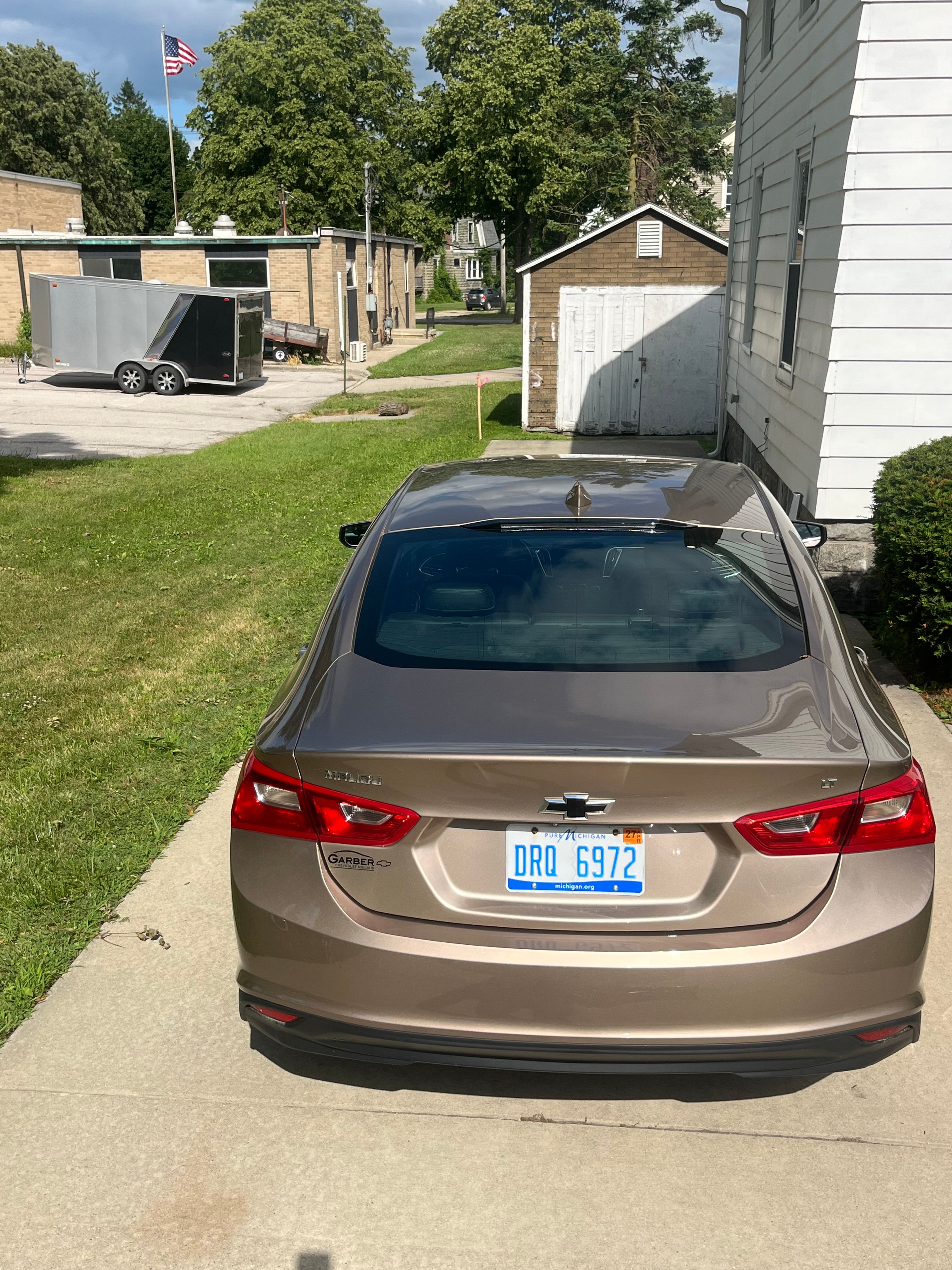 Used 2018 Chevrolet Malibu LT w/ Leather Package FWD image 5