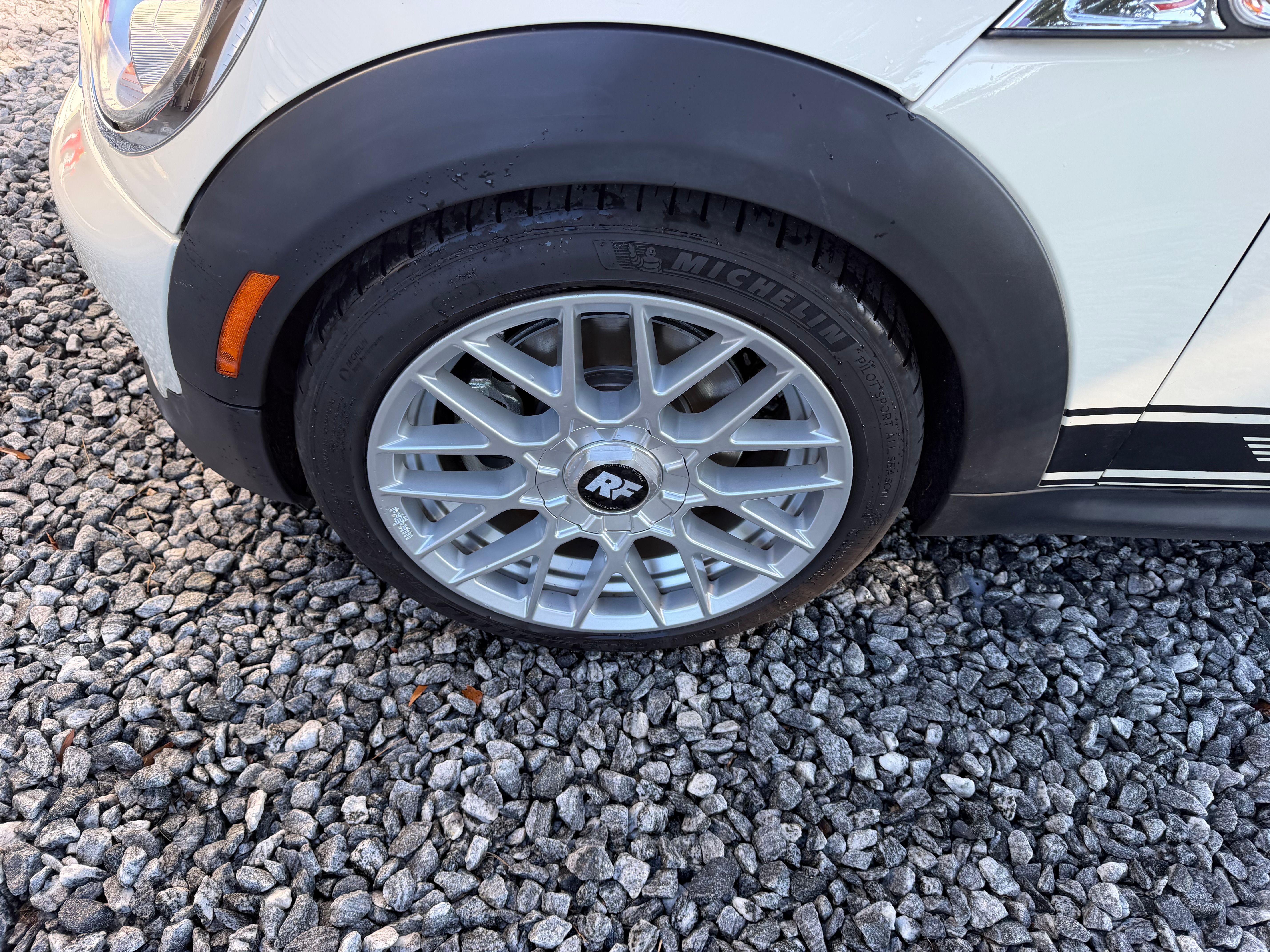 Used 2013 MINI Cooper S FWD image 18