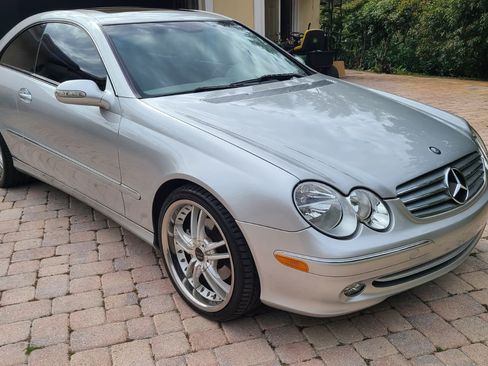 Used 2005 Mercedes-Benz CLK 320 CLK 320 Coupe 2D image 5