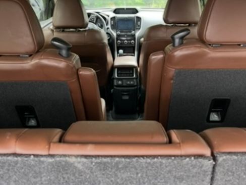 Used 2019 Subaru Ascent Touring w/ Popular Package #2 AWD/4WD image 9