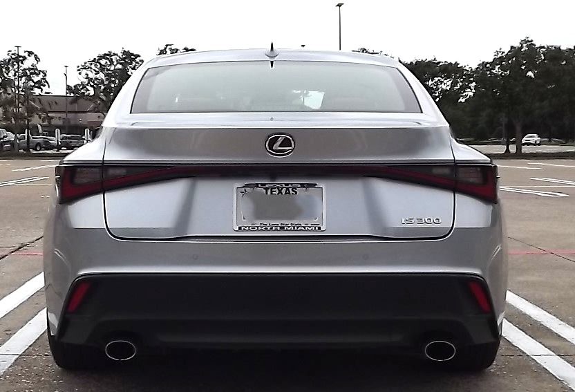 Used 2024 Lexus IS 300 w/ Premium Package RWD image 10