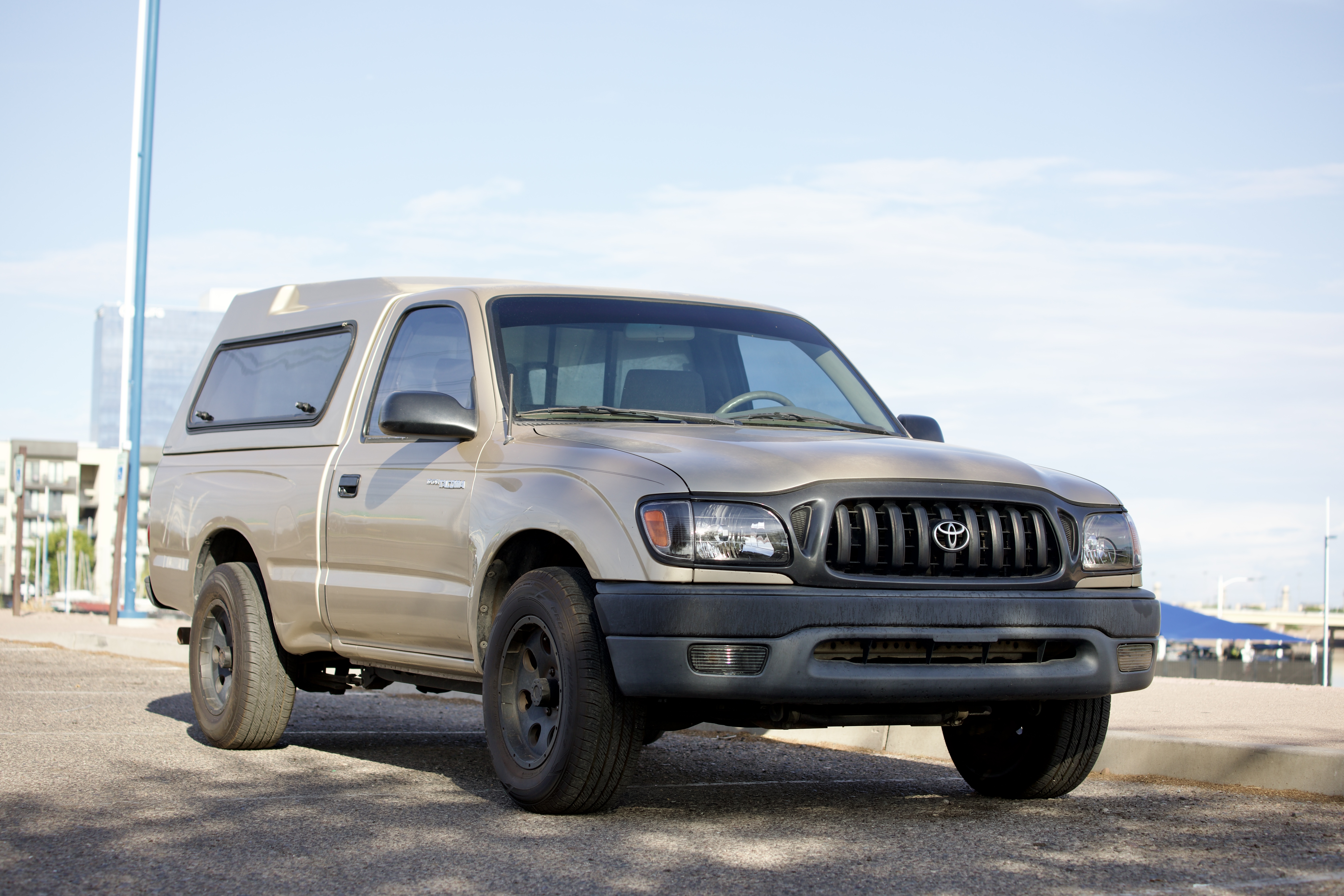 Used 2001 Toyota Tacoma 2WD Regular Cab w/ Enhancement Pkg image 4