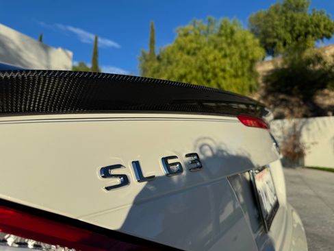 Used 2014 Mercedes-Benz SL 63 AMG image 4