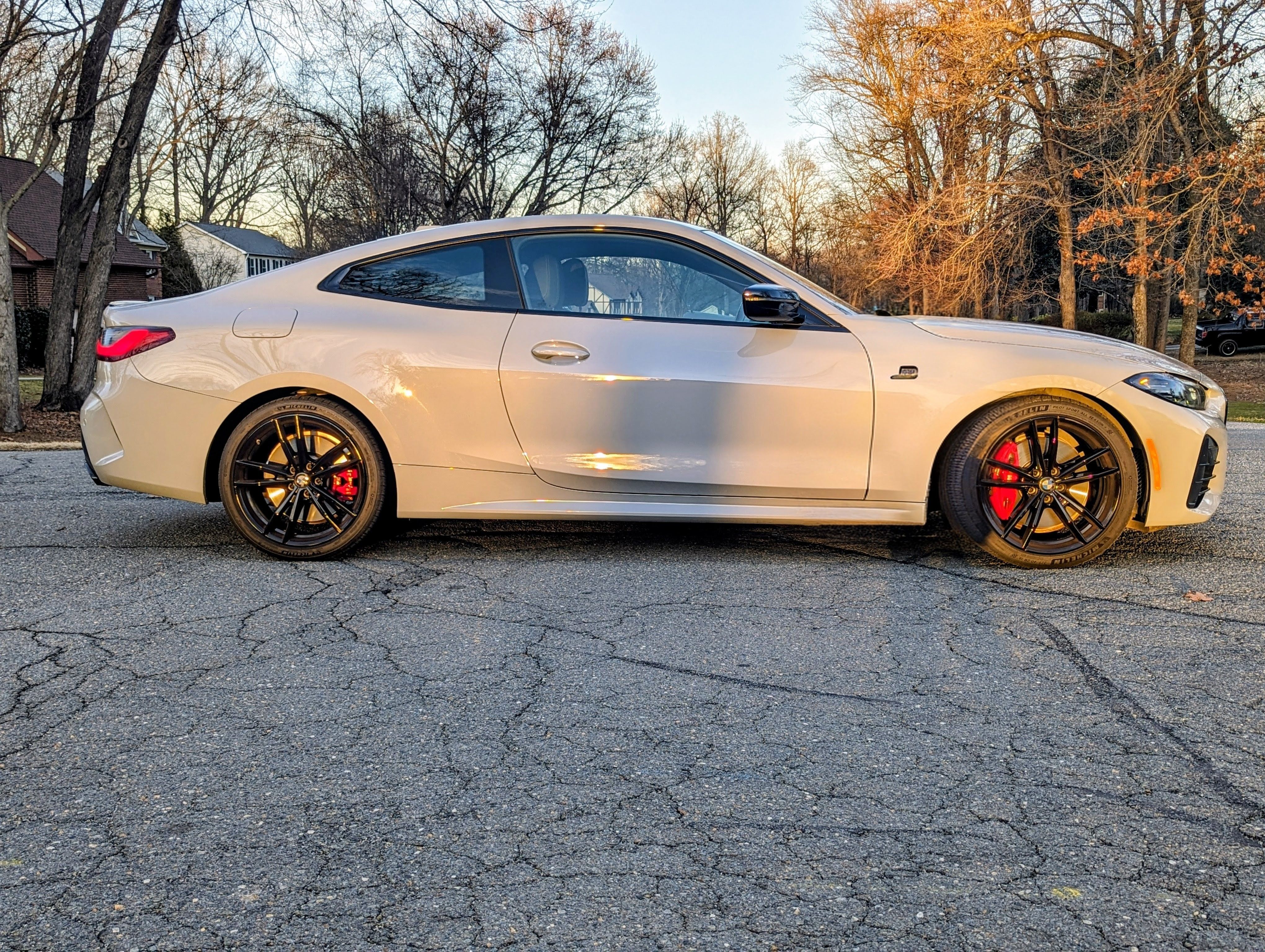 Used 2024 BMW M440i Coupe RWD image 12