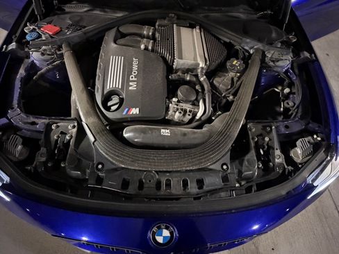 Used 2019 BMW M4 CS w/ Executive Package RWD image 13
