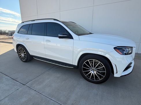 Used 2022 Mercedes-Benz GLS 450 4MATIC image 9