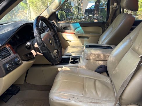 Used 2013 Chevrolet Tahoe LT w/ Luxury Package image 12