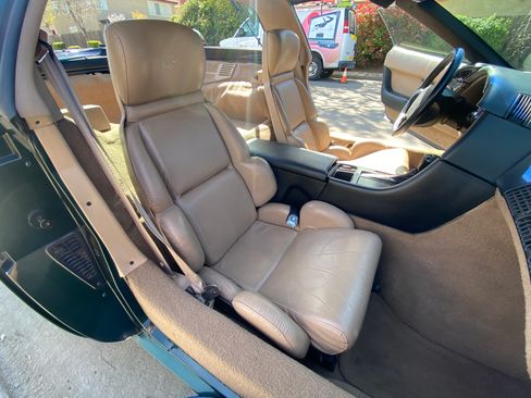 Used 1993 Chevrolet Corvette Coupe image 14