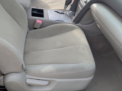 Used 2007 Toyota Camry Hybrid Sedan 4D image 9