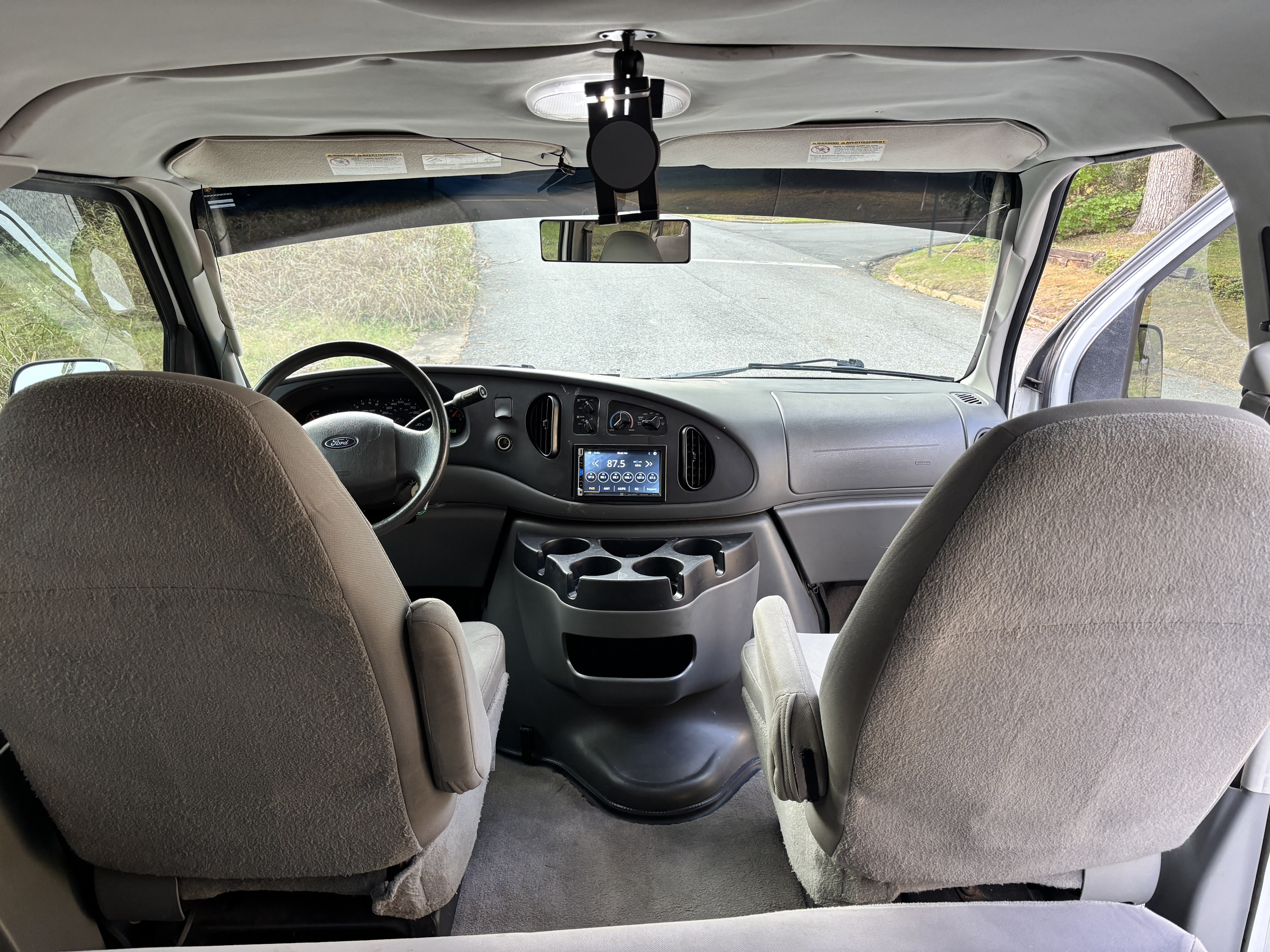 Used 2006 Ford E-350 and Econoline 350 XL RWD image 12