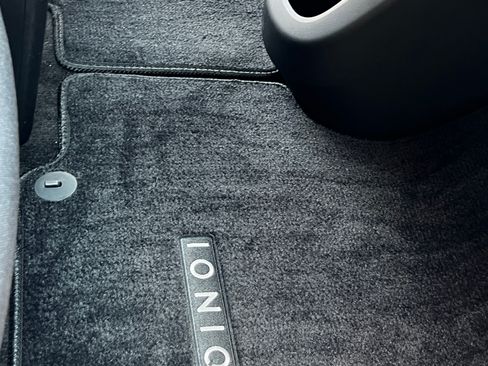 Used 2024 Hyundai Ioniq 5 SEL image 15