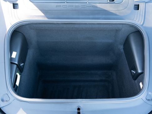 Used 2021 Porsche 718 Cayman GT4 image 12