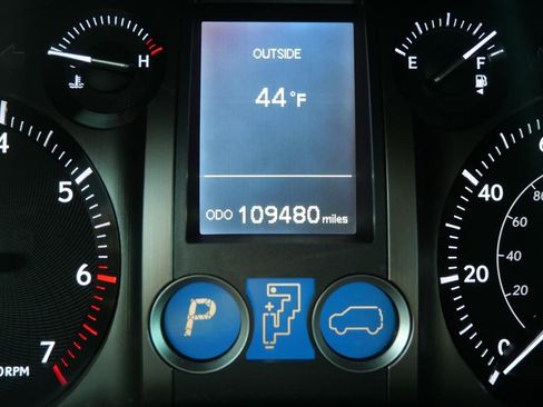 Used 2017 Lexus GX 460 image 17