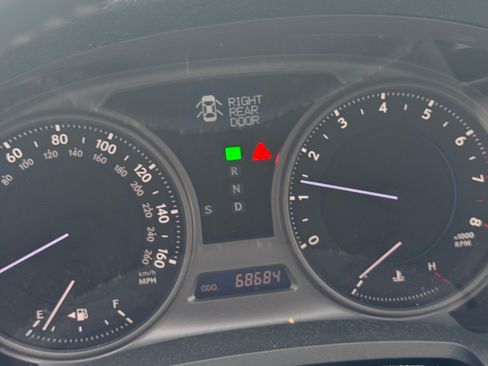 Used 2007 Lexus IS 250 AWD w/ Luxury Plus Pkg image 6