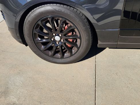 Used 2019 Land Rover Range Rover HSE image 6