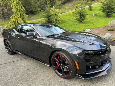 Used 2024 Chevrolet Camaro SS image 1