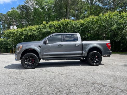 Used 2022 Ford F150 Lariat w/ Equipment Group 502A High AWD/4WD image 2