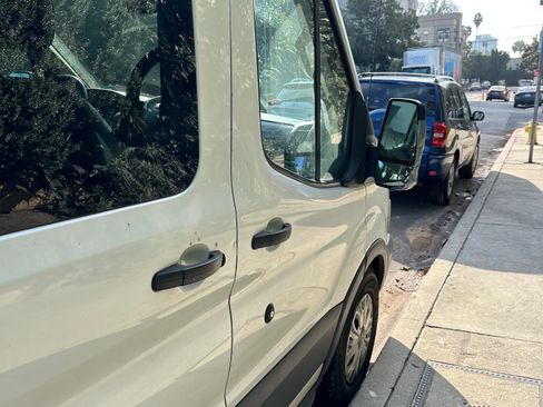 Used 2017 Ford Transit 350 XL image 12