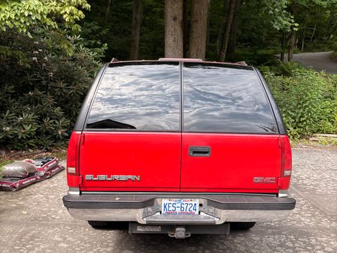 Used 1999 GMC Suburban 4WD w/ Marketing Opt Pkg 3 image 5