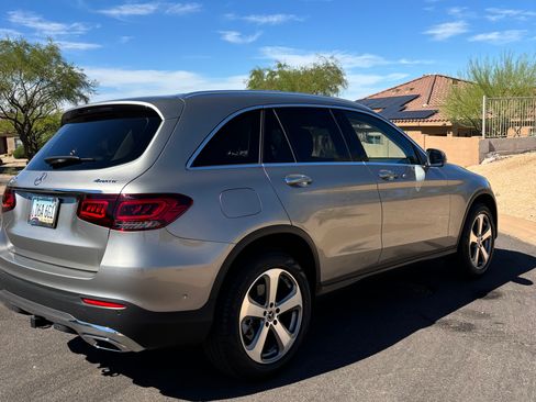 Used 2022 Mercedes-Benz GLC 300 4MATIC image 12