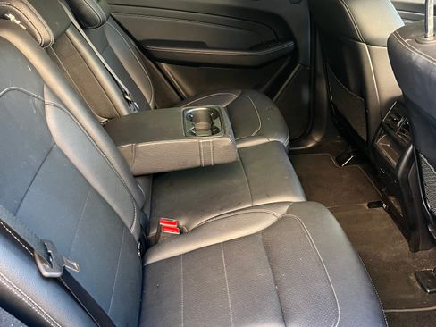 Used 2015 Mercedes-Benz ML 350 4MATIC image 6