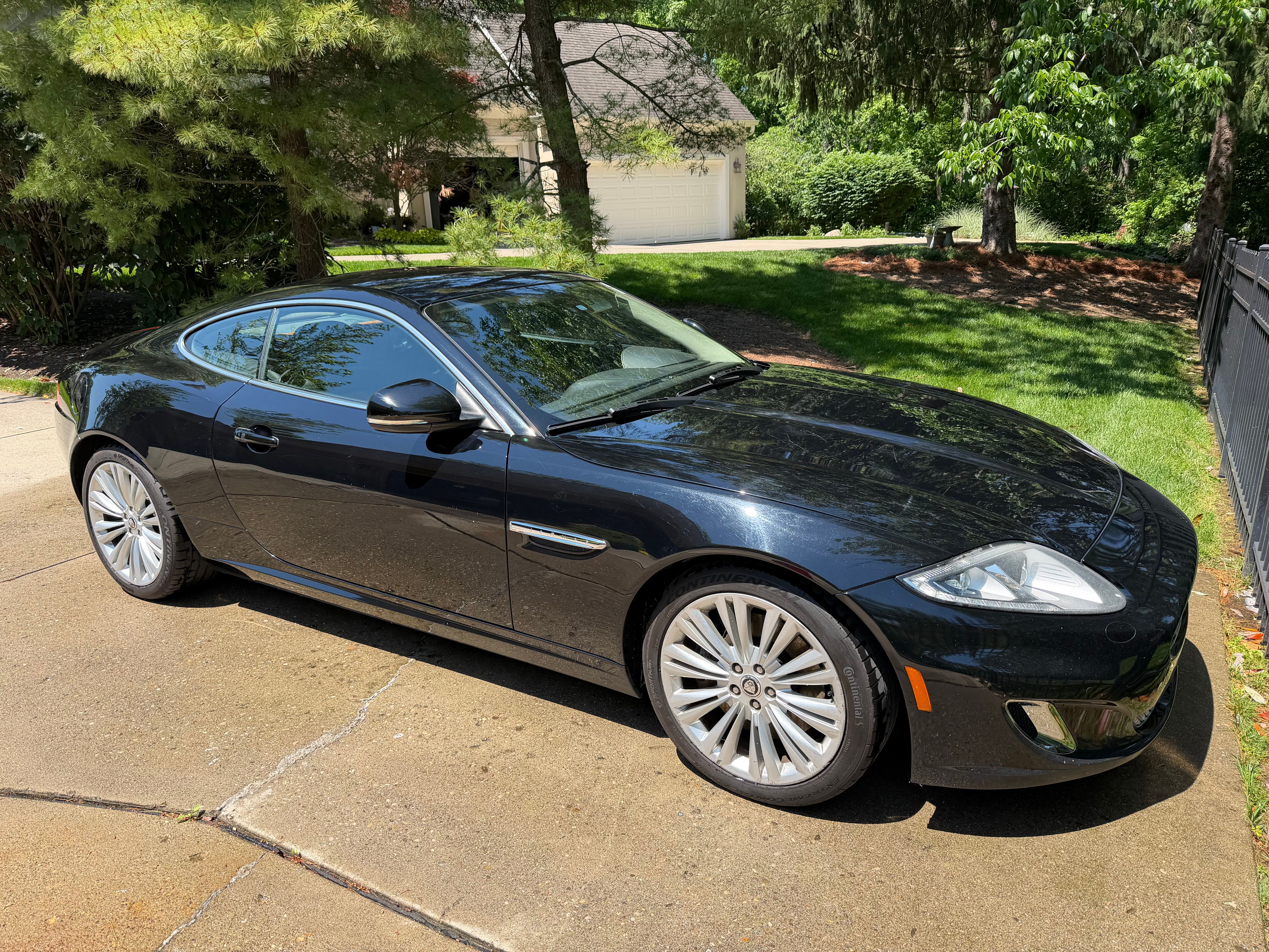Used 2012 Jaguar XK Coupe RWD image 1