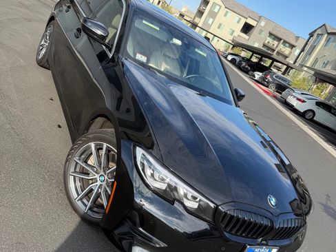 Used 2019 BMW 330i xDrive 330i xDrive Sedan 4D w/ Driving Assistance Package image 18