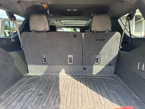 Used 2021 GMC Yukon XL Denali image 8