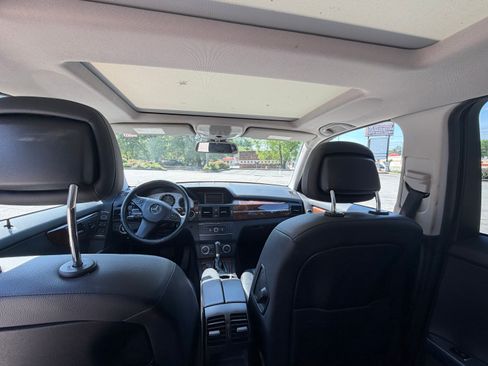 Used 2011 Mercedes-Benz GLK 350 2WD image 12