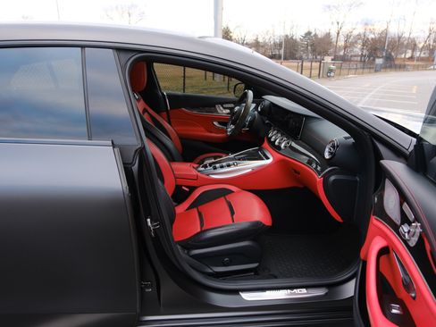 Used 2021 Mercedes-Benz AMG GT 63 image 8