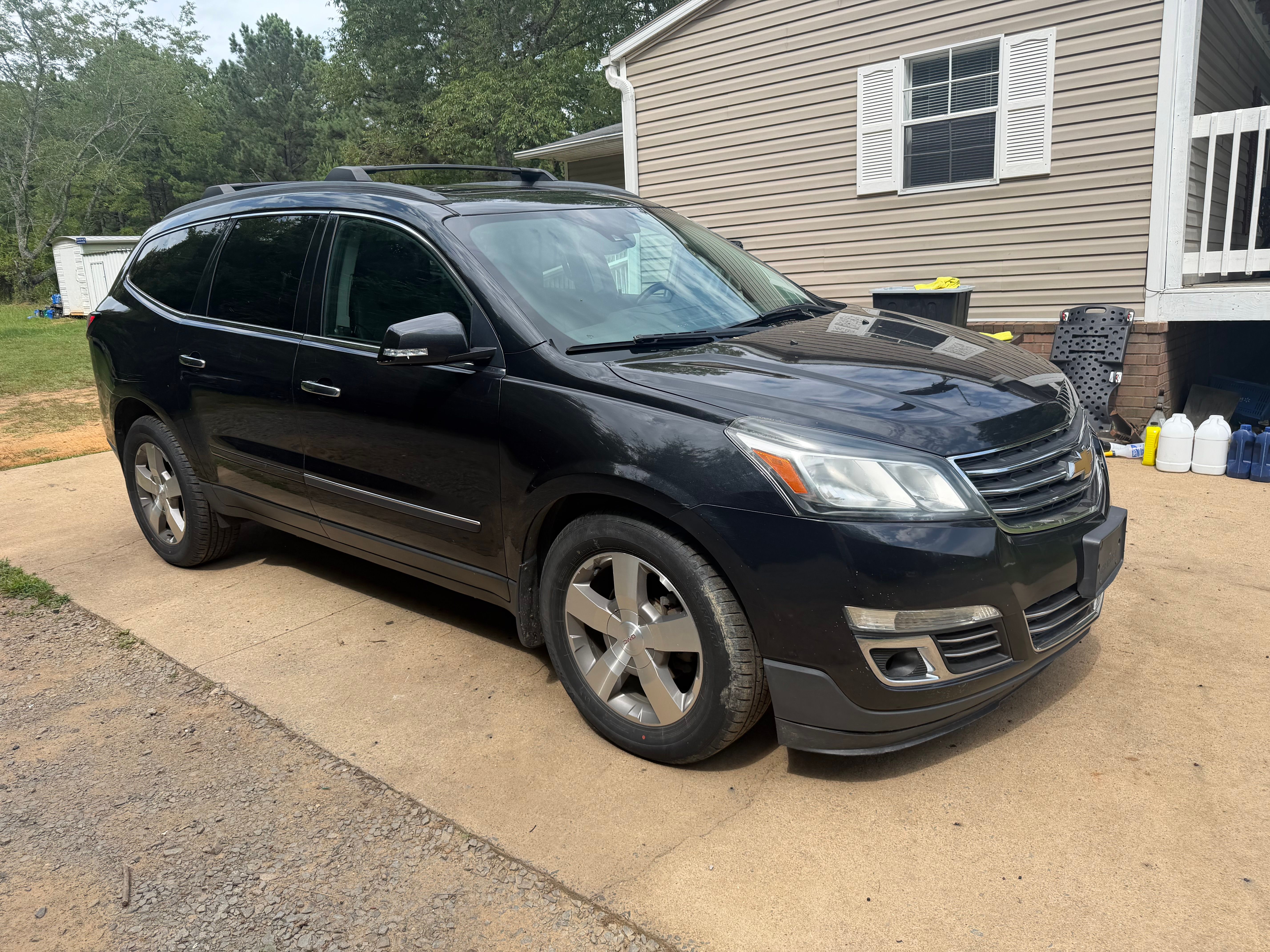 Used 2014 Chevrolet Traverse LTZ w/ LPO, 'HIT The Road' Package AWD/4WD image 2