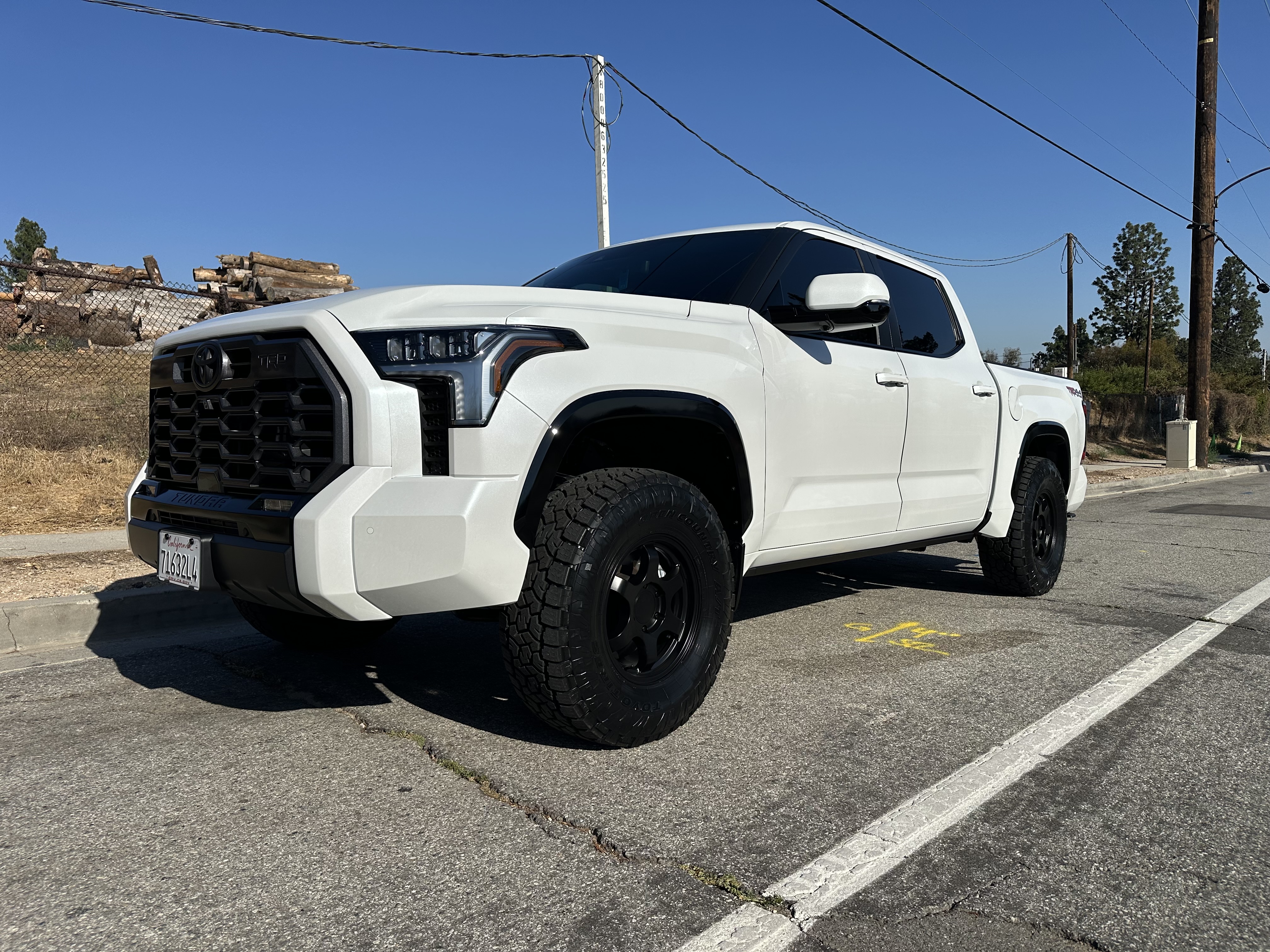 Used 2026 Toyota Tundra Platinum w/ TRD Off-Road Package AWD/4WD image 8
