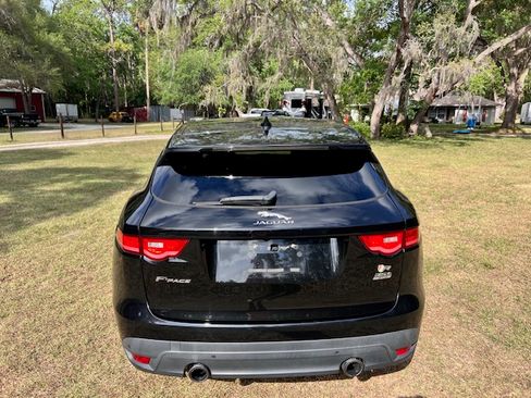 Used 2017 Jaguar F-PACE R-Sport AWD/4WD image 5