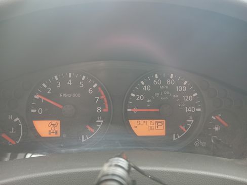 Used 2013 Nissan Xterra S image 12