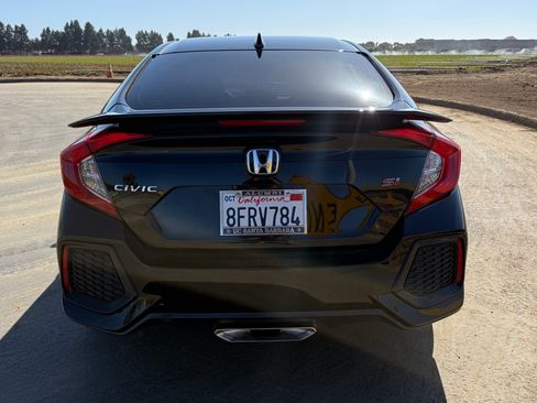Used 2018 Honda Civic Si image 5