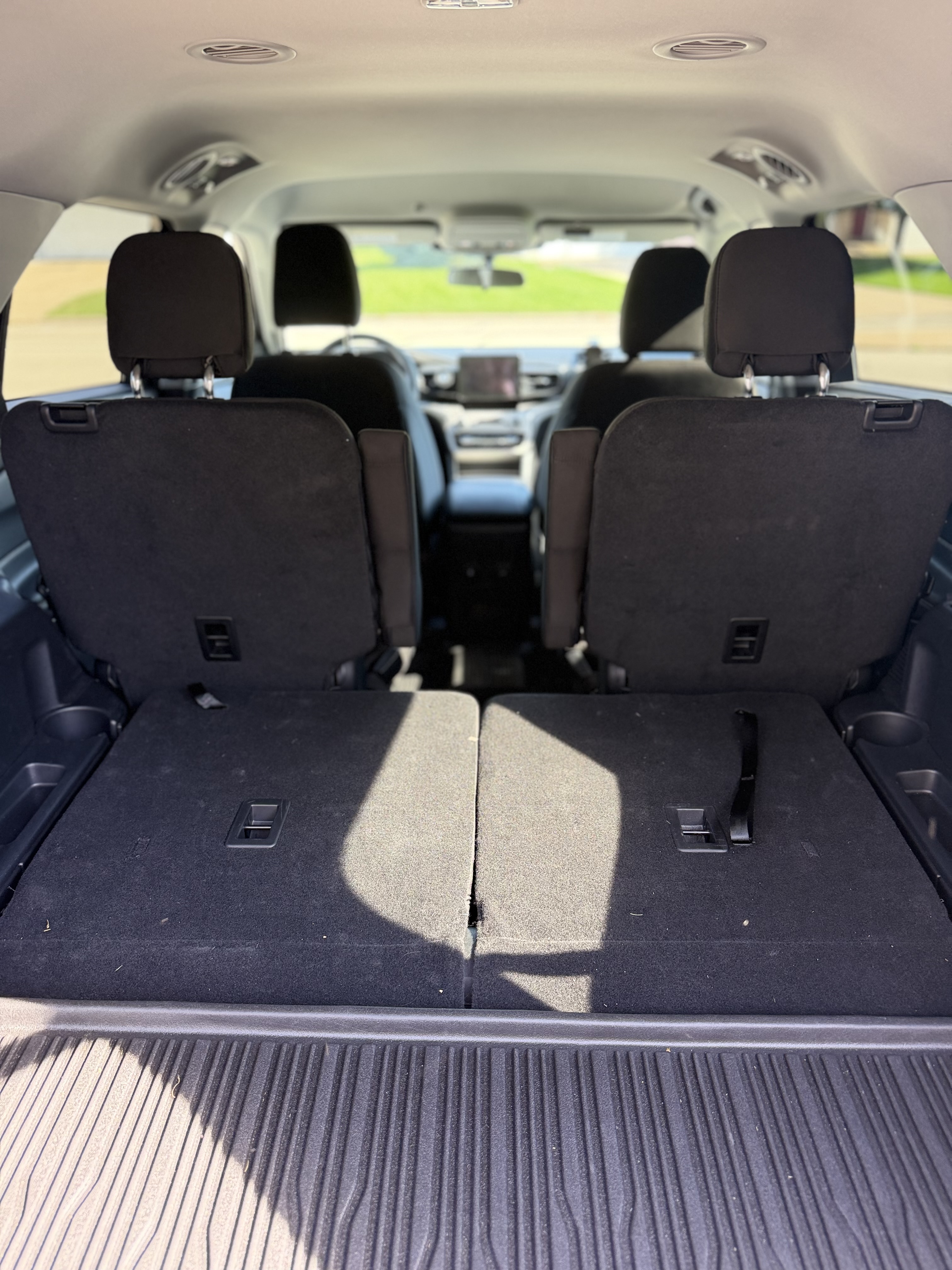 Used 2024 Ford Explorer XLT w/ Class IV Trailer Tow Package AWD/4WD image 15