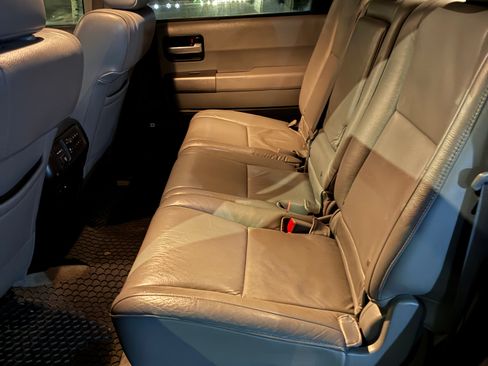 Used 2010 Toyota Sequoia Limited image 4