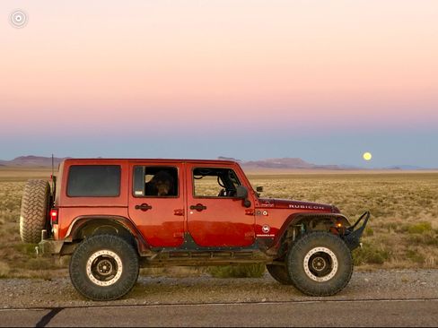 Used 2014 Jeep Wrangler Unlimited Rubicon w/ Connectivity Group image 4