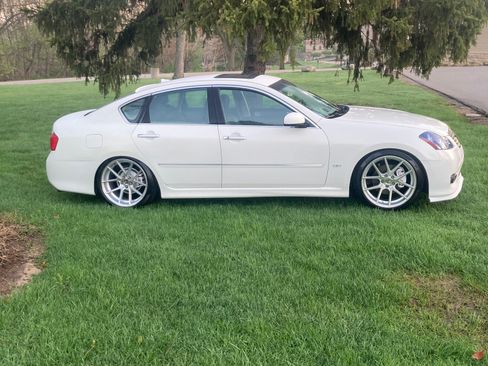 Used 2009 INFINITI M35 w/ Technology Pkg image 1