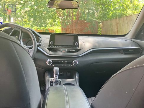 Used 2023 Nissan Altima 2.5 S FWD image 15