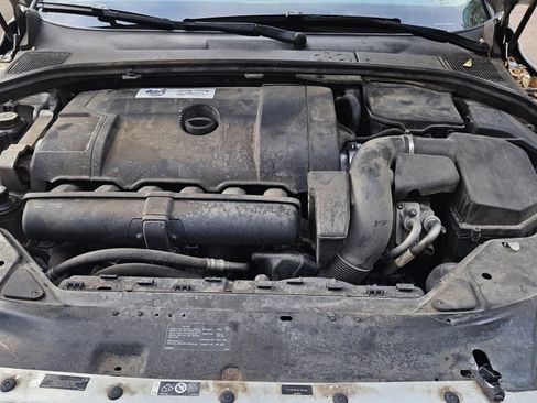 Used 2014 Volvo XC70 3.2 image 8