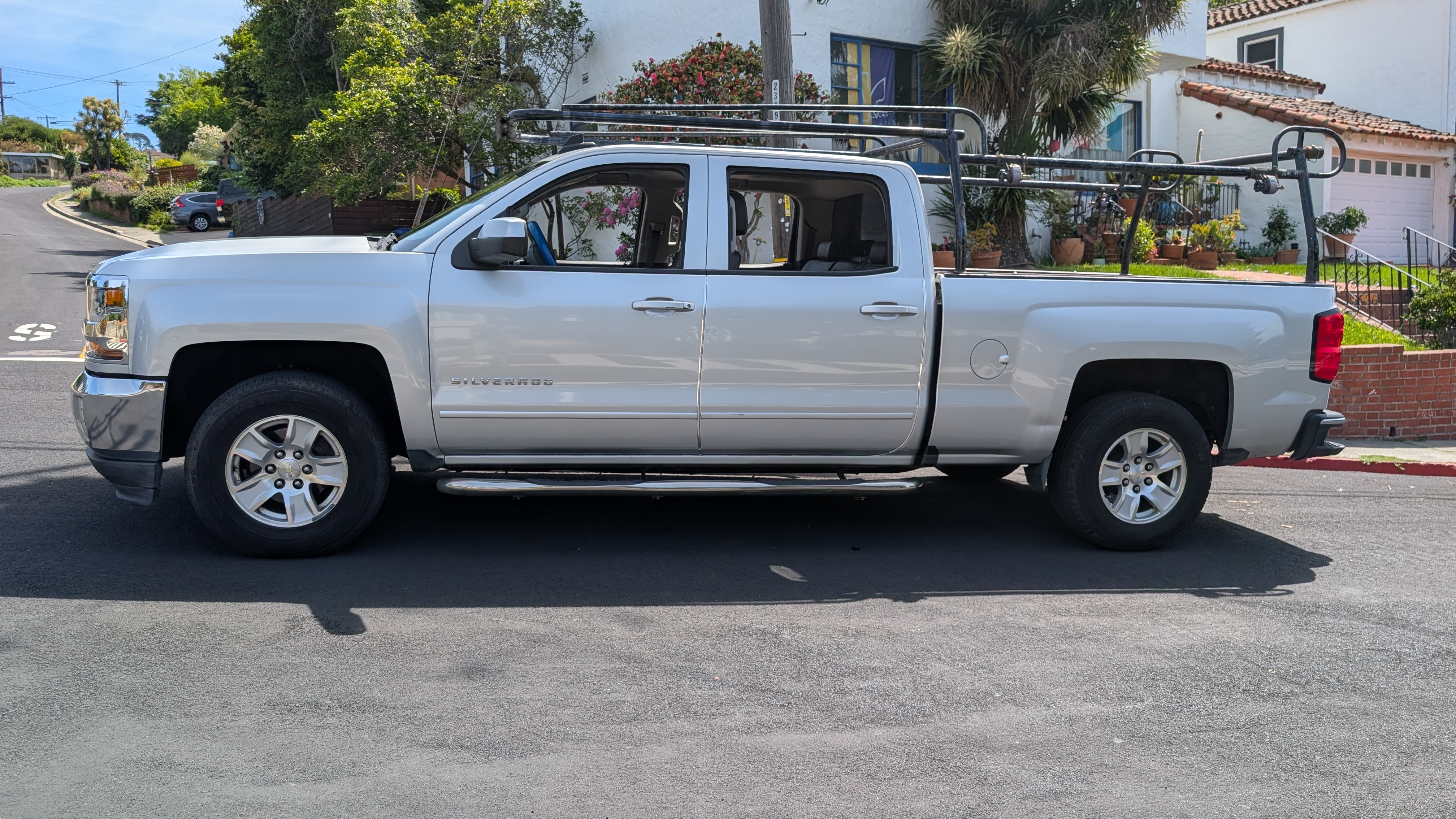 Used 2017 Chevrolet Silverado 1500 LT w/ All Star Edition RWD image 4