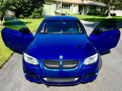 Used 2011 BMW 335is Coupe RWD image 1