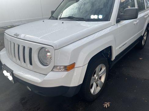 Used 2015 Jeep Patriot Latitude image 6