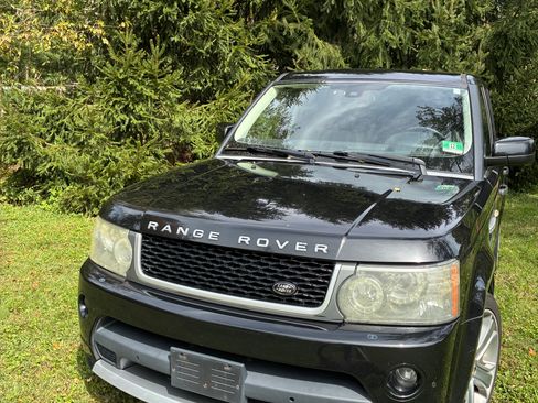 Used 2011 Land Rover Range Rover Sport HSE image 4