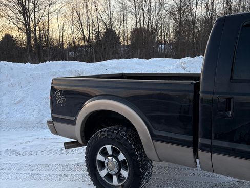 Used 2011 Ford F350 King Ranch w/ King Ranch w/Chrome Pkg image 8