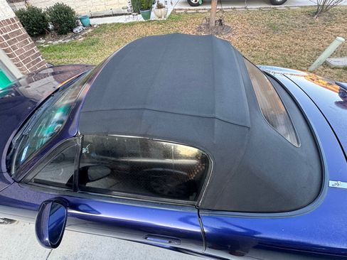 Used 2003 MAZDA MX-5 Miata LS image 20