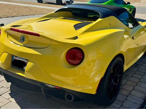 Used 2016 Alfa Romeo 4C Spider image 4