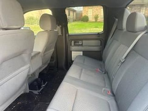 Used 2012 Ford F150 XLT w/ XLT Chrome Pkg image 6